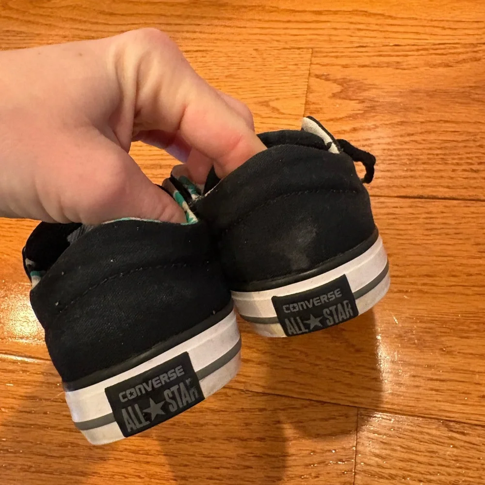 Converse Chuck Taylor All Star Low-Top Sneakers – Black/Grey – LIL Boys’ Size 8